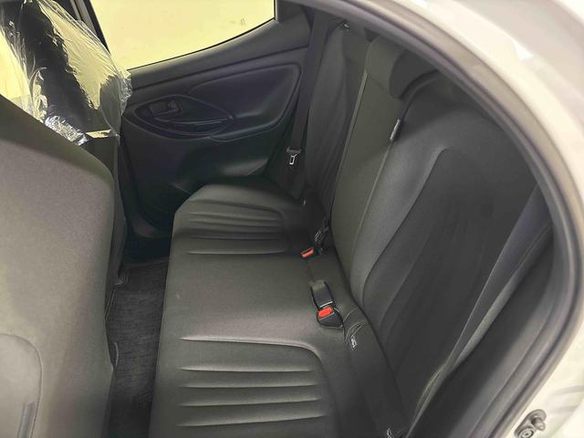 ヤリスX4WD ナビ ETC オートライト オートハイビーム ハロゲンヘッドライト バックカメラ クルーズコントロール フロントシールドディアイサー マニュアルエアコン 運転席シートリフター(秋田県)の中古車