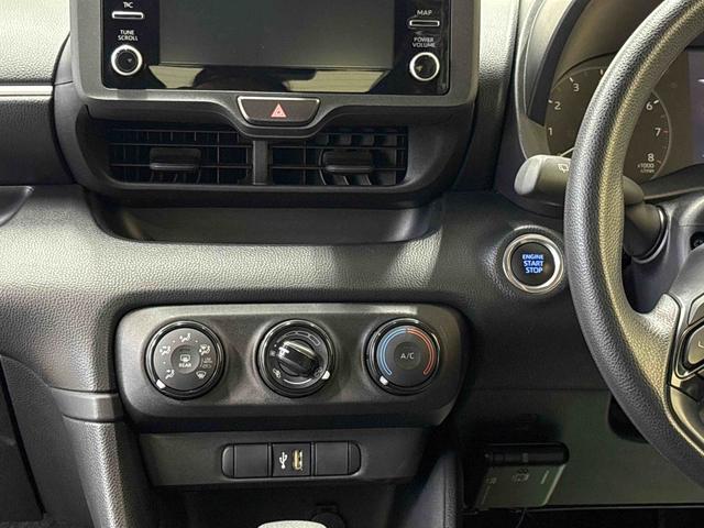 ヤリスX4WD ナビ ETC オートライト オートハイビーム ハロゲンヘッドライト バックカメラ クルーズコントロール フロントシールドディアイサー マニュアルエアコン 運転席シートリフター(秋田県)の中古車