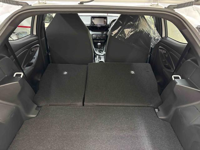 ヤリスX4WD ナビ ETC オートライト オートハイビーム ハロゲンヘッドライト バックカメラ クルーズコントロール フロントシールドディアイサー マニュアルエアコン 運転席シートリフター(秋田県)の中古車