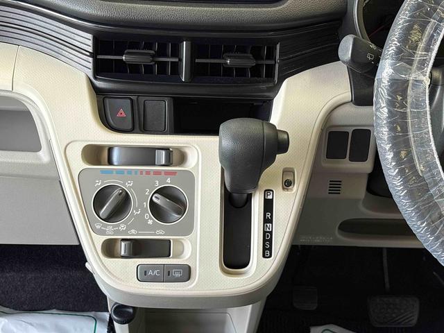 ムーヴＬ４ＷＤ　純正ＣＤ　キーレスエントリー　電動格納ドアミラー　マニュアルエアコン　ＶＳＣ（横滑り防止機能）　ＰＷＲモード　ハロゲンヘッドライト（秋田県）の中古車