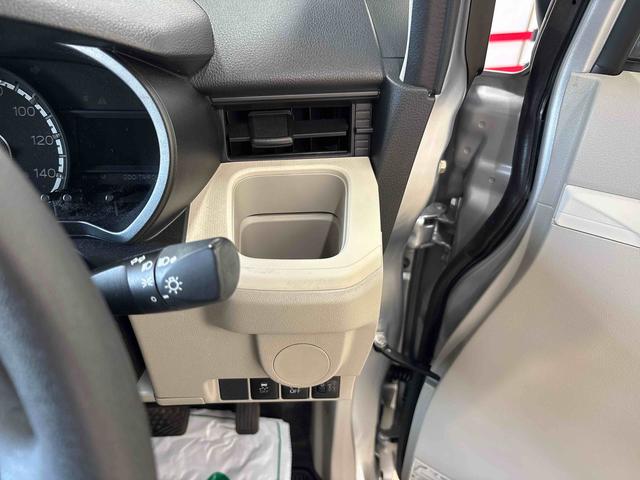ムーヴＬ４ＷＤ　純正ＣＤ　キーレスエントリー　電動格納ドアミラー　マニュアルエアコン　ＶＳＣ（横滑り防止機能）　ＰＷＲモード　ハロゲンヘッドライト（秋田県）の中古車