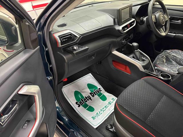 ロッキーＧ４ＷＤ　純正ナビ　ＬＥＤヘッドライト／フォグランプ　バックフォグランプ　オートエアコン／ライト／ハイビーム／電動ドアミラー　クルーズコントロール　コーナーセンサー　ＥＴＣ　運転席・助手席シートヒーター（秋田県）の中古車