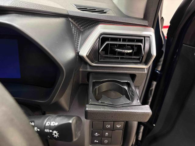 ロッキーＧ４ＷＤ　純正ナビ　ＬＥＤヘッドライト／フォグランプ　バックフォグランプ　オートエアコン／ライト／ハイビーム／電動ドアミラー　クルーズコントロール　コーナーセンサー　ＥＴＣ　運転席・助手席シートヒーター（秋田県）の中古車