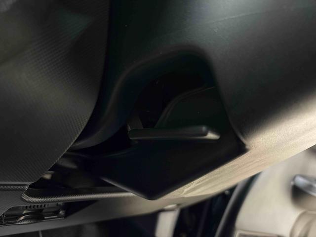 ロッキーＧ４ＷＤ　純正ナビ　ＬＥＤヘッドライト／フォグランプ　バックフォグランプ　オートエアコン／ライト／ハイビーム／電動ドアミラー　クルーズコントロール　コーナーセンサー　ＥＴＣ　運転席・助手席シートヒーター（秋田県）の中古車