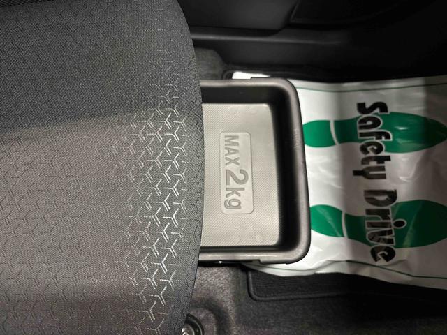 ロッキーＧ４ＷＤ　純正ナビ　ＬＥＤヘッドライト／フォグランプ　バックフォグランプ　オートエアコン／ライト／ハイビーム／電動ドアミラー　クルーズコントロール　コーナーセンサー　ＥＴＣ　運転席・助手席シートヒーター（秋田県）の中古車