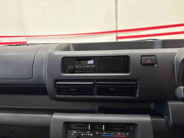 ハイゼットトラックスタンダード電子4WD 純正ラジオ(AM・FM) ハロゲンヘッドライト マニュアルエアコン オートライト/ハイビーム コーナーセンサー ストロング防錆 VSC(横滑り防止機能) スマートアシスト(予防安全装置)(秋田県)の中古車