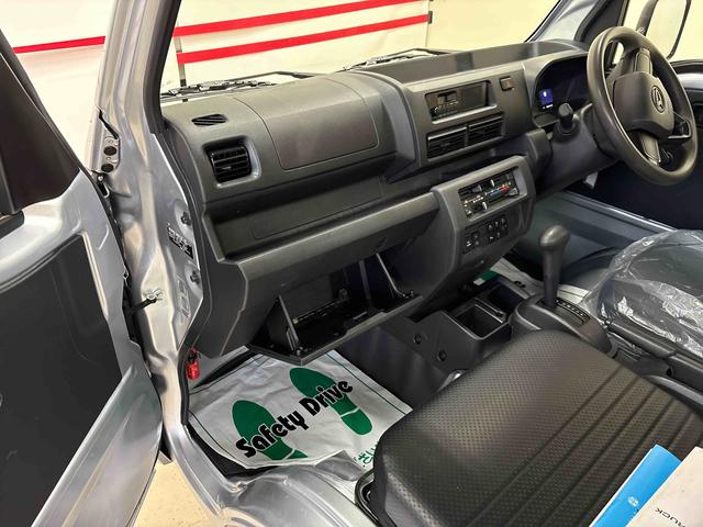 ハイゼットトラックスタンダード電子4WD 純正ラジオ(AM・FM) ハロゲンヘッドライト マニュアルエアコン オートライト/ハイビーム コーナーセンサー ストロング防錆 VSC(横滑り防止機能) スマートアシスト(予防安全装置)(秋田県)の中古車