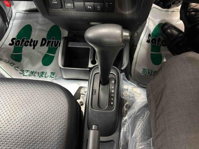 ハイゼットトラックスタンダード電子4WD 純正ラジオ(AM・FM) ハロゲンヘッドライト マニュアルエアコン オートライト/ハイビーム コーナーセンサー ストロング防錆 VSC(横滑り防止機能) スマートアシスト(予防安全装置)(秋田県)の中古車