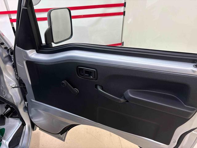 ハイゼットトラックスタンダード電子4WD 純正ラジオ(AM・FM) ハロゲンヘッドライト マニュアルエアコン オートライト/ハイビーム コーナーセンサー ストロング防錆 VSC(横滑り防止機能) スマートアシスト(予防安全装置)(秋田県)の中古車