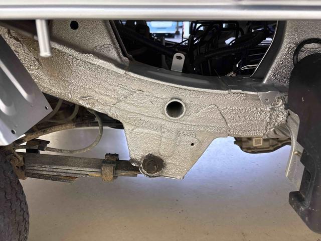 ハイゼットトラックスタンダード電子4WD 純正ラジオ(AM・FM) ハロゲンヘッドライト マニュアルエアコン オートライト/ハイビーム コーナーセンサー ストロング防錆 VSC(横滑り防止機能) スマートアシスト(予防安全装置)(秋田県)の中古車