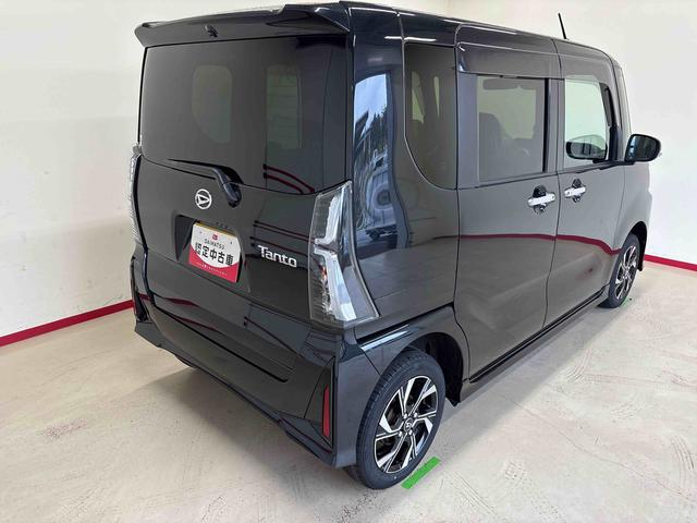 タントカスタムＸ４ＷＤ　オートエアコン／ライト　ＬＥＤヘッドライト／フォグランプ　運転席・助手席シートヒーター　チルトステアリング　運転席シートリフター　サイドエアバック　両側電動スライドドア　アップグレードパック（秋田県）の中古車