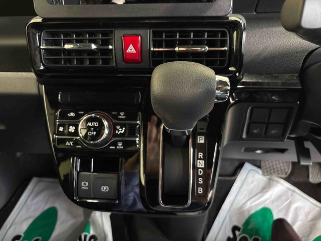 タントカスタムＸ４ＷＤ　オートエアコン／ライト　ＬＥＤヘッドライト／フォグランプ　運転席・助手席シートヒーター　チルトステアリング　運転席シートリフター　サイドエアバック　両側電動スライドドア　アップグレードパック（秋田県）の中古車