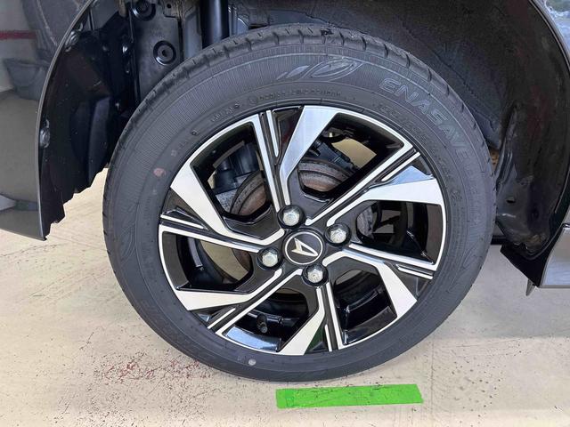 タントカスタムＸ４ＷＤ　オートエアコン／ライト　ＬＥＤヘッドライト／フォグランプ　運転席・助手席シートヒーター　チルトステアリング　運転席シートリフター　サイドエアバック　両側電動スライドドア　アップグレードパック（秋田県）の中古車