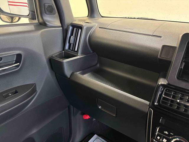 タントカスタムＸ４ＷＤ　オートエアコン／ライト　ＬＥＤヘッドライト／フォグランプ　運転席・助手席シートヒーター　チルトステアリング　運転席シートリフター　サイドエアバック　両側電動スライドドア　アップグレードパック（秋田県）の中古車