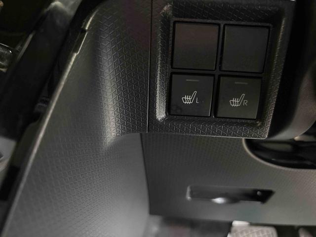 タントカスタムＸ４ＷＤ　オートエアコン／ライト　ＬＥＤヘッドライト／フォグランプ　運転席・助手席シートヒーター　チルトステアリング　運転席シートリフター　サイドエアバック　両側電動スライドドア　アップグレードパック（秋田県）の中古車