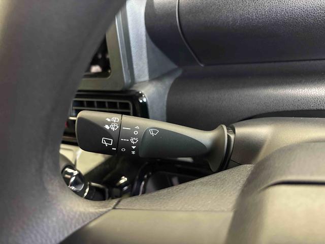 タントカスタムＸ４ＷＤ　オートエアコン／ライト　ＬＥＤヘッドライト／フォグランプ　運転席・助手席シートヒーター　チルトステアリング　運転席シートリフター　サイドエアバック　両側電動スライドドア　アップグレードパック（秋田県）の中古車