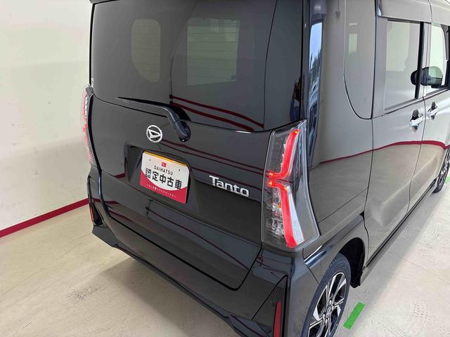 タントカスタムＸ４ＷＤ　オートエアコン／ライト　ＬＥＤヘッドライト／フォグランプ　運転席・助手席シートヒーター　チルトステアリング　運転席シートリフター　サイドエアバック　両側電動スライドドア　アップグレードパック（秋田県）の中古車
