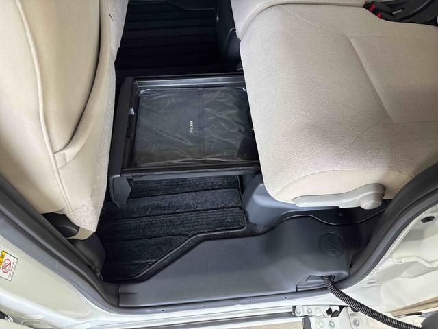ムーヴキャンバスＧメイクアップＶＳ　ＳＡIII４ＷＤ　純正ナビ　ドライブレコーダー　ＴＶコントロールキット　ＬＥＤヘッドライト／フォグランプ　オートエアコン／ライト／ハイビーム／電動格納ドアミラー　両側電動スライドドア　運転席シートヒーター（秋田県）の中古車