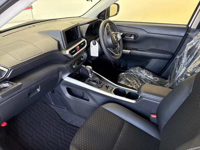 ロッキープレミアムＧ　ＨＥＶＬＥＤヘッドライト／ＬＥＤフォグランプ　クルーズコントオール　オート電動格納ドアミラー　電動パーキングブレーキ　運転席・助手席シートヒーター　リヤフォグランプ　サイドエアバック（秋田県）の中古車