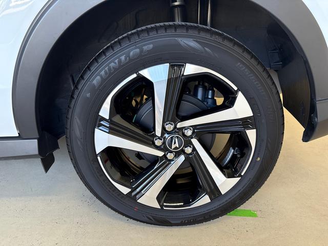 ロッキープレミアムＧ　ＨＥＶＬＥＤヘッドライト／ＬＥＤフォグランプ　クルーズコントオール　オート電動格納ドアミラー　電動パーキングブレーキ　運転席・助手席シートヒーター　リヤフォグランプ　サイドエアバック（秋田県）の中古車