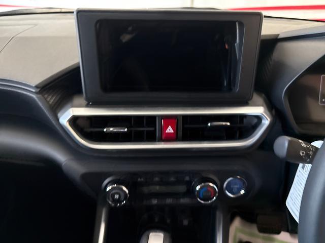 ロッキープレミアムＧ　ＨＥＶＬＥＤヘッドライト／ＬＥＤフォグランプ　クルーズコントオール　オート電動格納ドアミラー　電動パーキングブレーキ　運転席・助手席シートヒーター　リヤフォグランプ　サイドエアバック（秋田県）の中古車