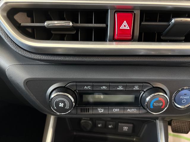 ロッキープレミアムＧ　ＨＥＶＬＥＤヘッドライト／ＬＥＤフォグランプ　クルーズコントオール　オート電動格納ドアミラー　電動パーキングブレーキ　運転席・助手席シートヒーター　リヤフォグランプ　サイドエアバック（秋田県）の中古車