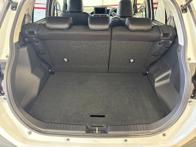 ロッキープレミアムＧ　ＨＥＶＬＥＤヘッドライト／ＬＥＤフォグランプ　クルーズコントオール　オート電動格納ドアミラー　電動パーキングブレーキ　運転席・助手席シートヒーター　リヤフォグランプ　サイドエアバック（秋田県）の中古車