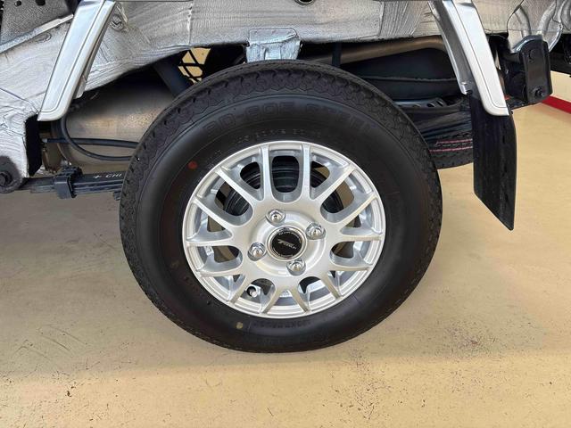 ハイゼットトラックスタンダード　農用スペシャル電子４ＷＤ　ハロゲンヘッドライト　デフロック　コーナーセンサー　荷台作業灯　ＬＥＤヘッドライト／フォグランプ　オートライト／ハイビーム　マニュアルエアコン　ＥＴＣ（秋田県）の中古車