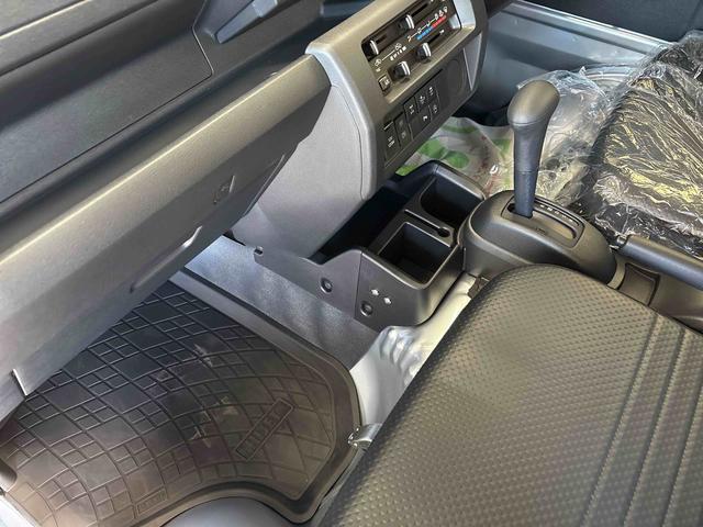 ハイゼットトラックスタンダード　農用スペシャル電子４ＷＤ　ハロゲンヘッドライト　デフロック　コーナーセンサー　荷台作業灯　ＬＥＤヘッドライト／フォグランプ　オートライト／ハイビーム　マニュアルエアコン　ＥＴＣ（秋田県）の中古車
