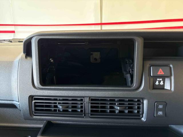 ハイゼットカーゴＤＸ電子４ＷＤ　マニュアルエアコン　ＬＥＤヘッドライト／フォグランプ　コーナーセンサ−　キーレスエントリー　オートライト／ハイビーム　パワーウィンドウ　スマートアシスト（予防安全装置）（秋田県）の中古車