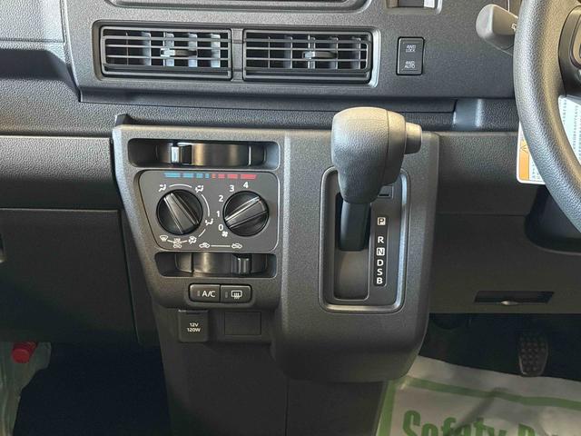 ハイゼットカーゴＤＸ電子４ＷＤ　マニュアルエアコン　ＬＥＤヘッドライト／フォグランプ　コーナーセンサ−　キーレスエントリー　オートライト／ハイビーム　パワーウィンドウ　スマートアシスト（予防安全装置）（秋田県）の中古車