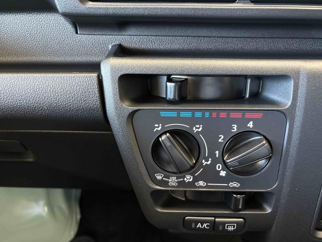 ハイゼットカーゴＤＸ電子４ＷＤ　マニュアルエアコン　ＬＥＤヘッドライト／フォグランプ　コーナーセンサ−　キーレスエントリー　オートライト／ハイビーム　パワーウィンドウ　スマートアシスト（予防安全装置）（秋田県）の中古車