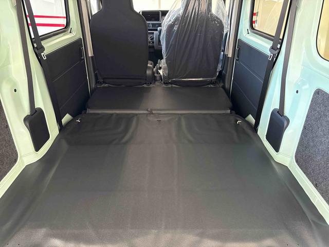 ハイゼットカーゴＤＸ電子４ＷＤ　マニュアルエアコン　ＬＥＤヘッドライト／フォグランプ　コーナーセンサ−　キーレスエントリー　オートライト／ハイビーム　パワーウィンドウ　スマートアシスト（予防安全装置）（秋田県）の中古車