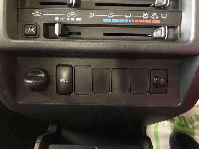 ハイゼットトラックスタンダードパートタイム４ＷＤ　純正ラジオ　マニュアルエアコン　ハロゲンヘッドライト／フォグランプ　リヤ４枚リーフスプリング　社外アルミホイール１２インチ（秋田県）の中古車