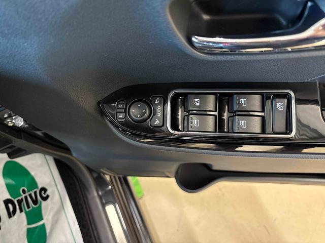 タントカスタムＸスタイルセレクション４ＷＤ　純正ナビ　ＬＥＤヘッドライト／フォグランプ　オートエアコン／ライト／ハイビーム／電動格納ドアミラー　ドライブレコーダー　コーナーセンサ−　両側電動スライドドア　運転席・助手席シートヒーター（秋田県）の中古車
