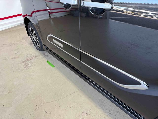 タントカスタムＸスタイルセレクション４ＷＤ　純正ナビ　ＬＥＤヘッドライト／フォグランプ　オートエアコン／ライト／ハイビーム／電動格納ドアミラー　ドライブレコーダー　コーナーセンサ−　両側電動スライドドア　運転席・助手席シートヒーター（秋田県）の中古車