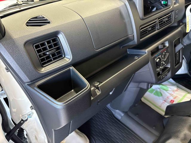 ハイゼットカーゴスペシャル電子４ＷＤ　マニュアルエアコン　ハロゲンヘッドライト　コーナーセンサー　ＶＳＣ（横滑り防止機能）　パワーウィンドウ　オートライト／ハイビーム　スマートアシスト（予防安全装置）（秋田県）の中古車