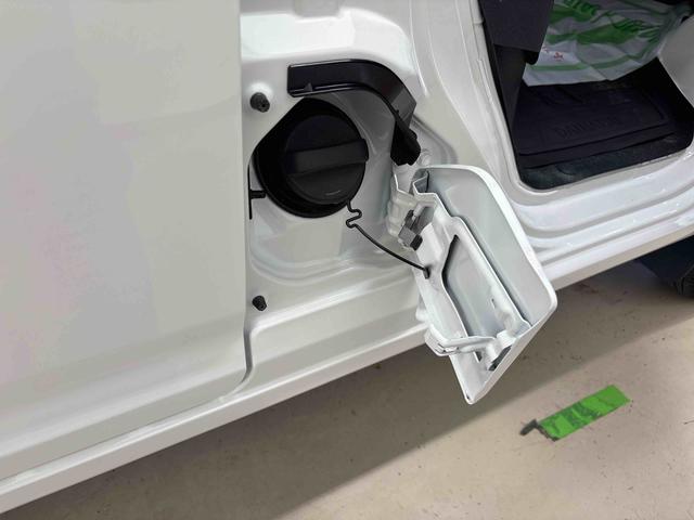 ハイゼットカーゴスペシャル電子４ＷＤ　マニュアルエアコン　ハロゲンヘッドライト　コーナーセンサー　ＶＳＣ（横滑り防止機能）　パワーウィンドウ　オートライト／ハイビーム　スマートアシスト（予防安全装置）（秋田県）の中古車