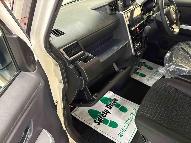 トールカスタムG4WD 純正ナビ LEDヘッドライト/フォグランプ オートエアコン/ライト/ハイビーム/電動ドアミラー ドライブレコーダー クルーズコントロール 両側電動スライドドア 電動パーキングブレーキ(秋田県)の中古車