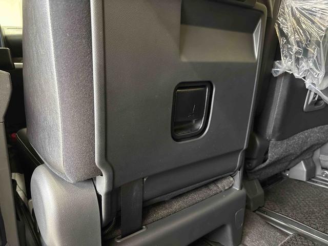 タントカスタムＲＳ４ＷＤ　ＤＶＤチューナー　ＬＥＤヘッドライト／フォグランプ　オートエアコン／ライト／ハイビーム／電動ドアミラー　クルーズコントロール　コーナーセンサー　ＥＴＣ　両側電動スライドドア　チルトステリング（秋田県）の中古車