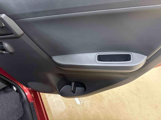 ミライースL SAIII4WD ハロゲンヘッドライト キーレスエントリー コーナーセンサあー オートライト/ハイビーム マニュアルエアコン VSC(横滑り防止機能) スマートアシスト(予防安全装置)(秋田県)の中古車