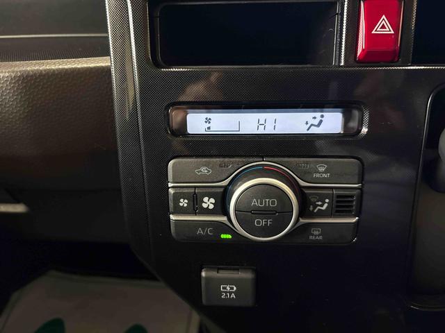 トールG4WD 純正ナビ LEDヘッドライト オートエアコン/ライト/ハイビーム/電動ドアミラー コーナーセンサー ETC 両側電動スライドドア チルトステアリング 運転席シートリフター アップグレードパック(秋田県)の中古車