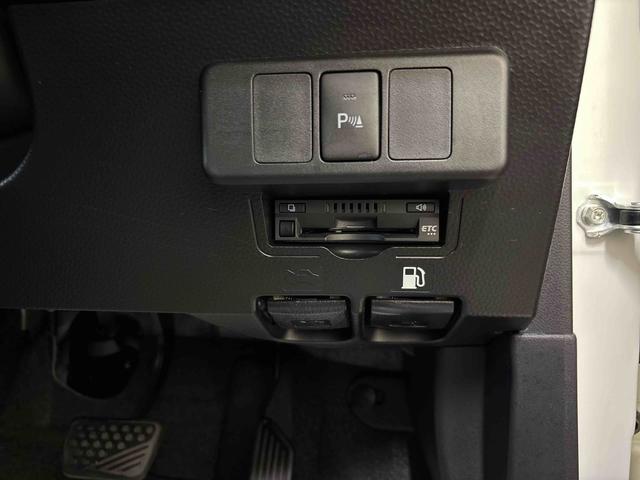 トールG4WD 純正ナビ LEDヘッドライト オートエアコン/ライト/ハイビーム/電動ドアミラー コーナーセンサー ETC 両側電動スライドドア チルトステアリング 運転席シートリフター アップグレードパック(秋田県)の中古車