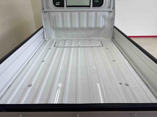 ハイゼットトラックスタンダードパートタイム4WD 純正ラジオ(AM・FM) ハロゲンヘッドライト ストロング防錆 マニュアルエアコン(秋田県)の中古車