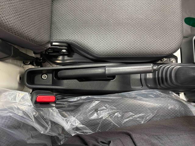 ハイゼットトラックスタンダードパートタイム4WD 純正ラジオ(AM・FM) ハロゲンヘッドライト ストロング防錆 マニュアルエアコン(秋田県)の中古車