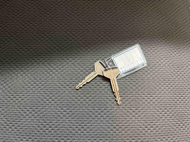 ハイゼットトラックスタンダードパートタイム4WD 純正ラジオ(AM・FM) ハロゲンヘッドライト ストロング防錆 マニュアルエアコン(秋田県)の中古車