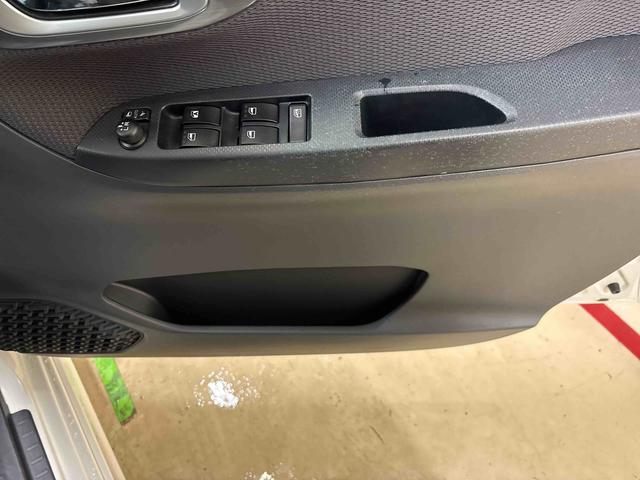 ムーヴカスタム X SAII4WD DVDチューナー バックカメラ LEDヘッドライト/フォグランプ オートエアコン/ライト/電動ドアミラー チルトステアリング 運転席シートリフター PWRモード(秋田県)の中古車