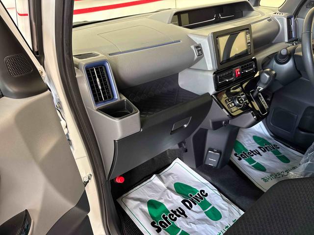 タントカスタムＲＳセレクション４ＷＤ　純正ナビ　ＬＥＤヘッドライト／フォグランプ　オートエアコン／ライト／ハイビーム／電動ドアミラー　ＥＴＣ　ドライブレコーダー　コーナーセンサー　両側電動スライドドア　運転席・助手席シートヒーター（秋田県）の中古車