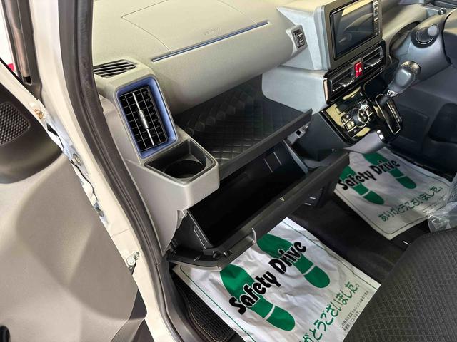 タントカスタムＲＳセレクション４ＷＤ　純正ナビ　ＬＥＤヘッドライト／フォグランプ　オートエアコン／ライト／ハイビーム／電動ドアミラー　ＥＴＣ　ドライブレコーダー　コーナーセンサー　両側電動スライドドア　運転席・助手席シートヒーター（秋田県）の中古車