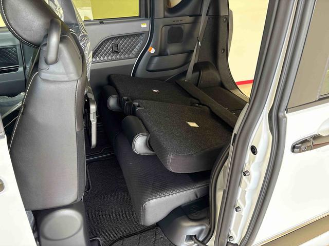 タントカスタムＲＳセレクション４ＷＤ　純正ナビ　ＬＥＤヘッドライト／フォグランプ　オートエアコン／ライト／ハイビーム／電動ドアミラー　ＥＴＣ　ドライブレコーダー　コーナーセンサー　両側電動スライドドア　運転席・助手席シートヒーター（秋田県）の中古車